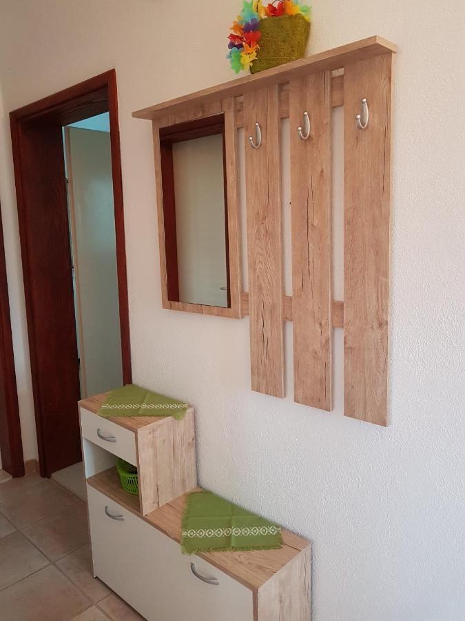 Apartman Vojaline Milna  Bagian luar foto